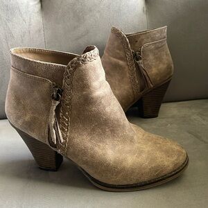Ankle boots (A14)